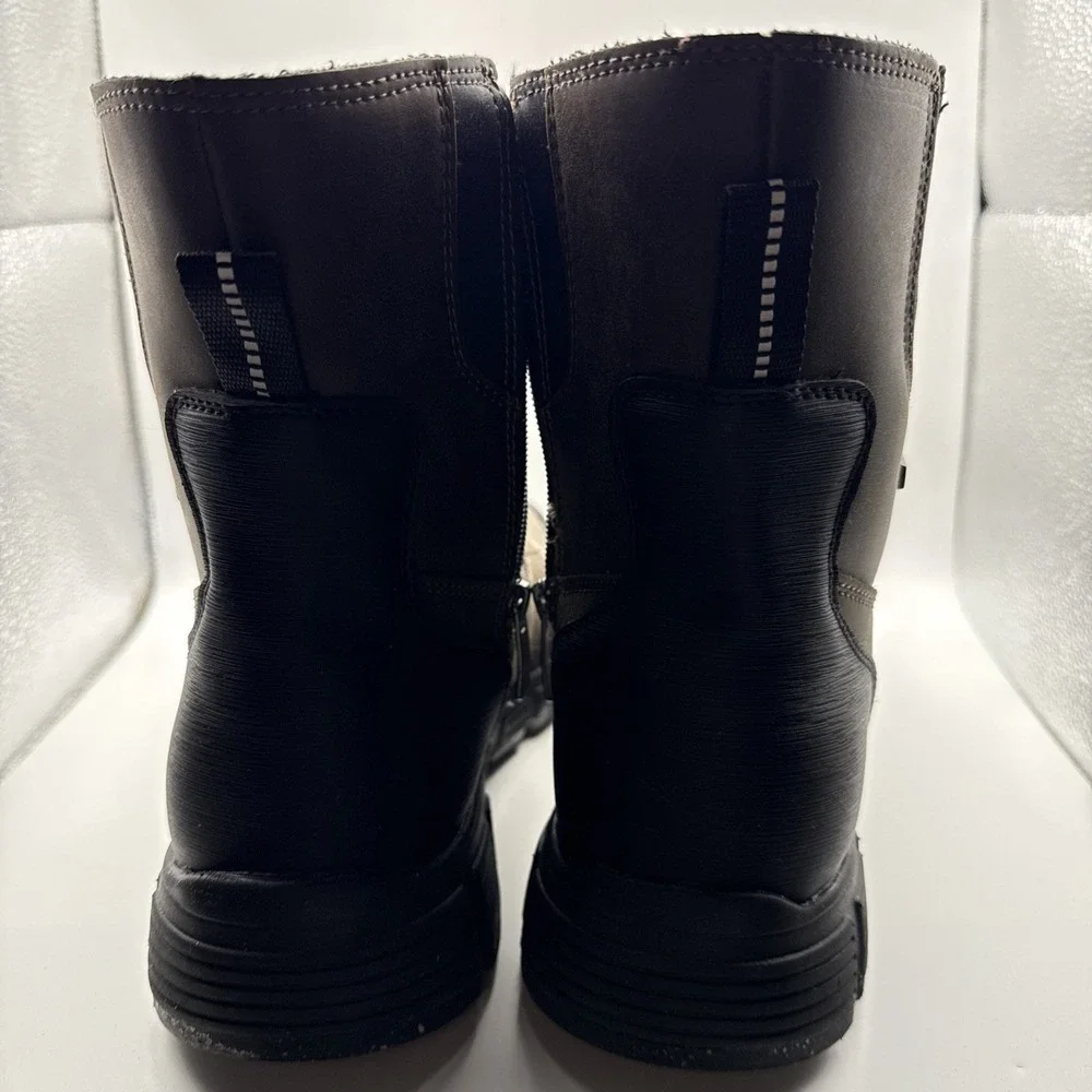 Ozark Trail Men's Size 10 Snow Boot Waterproof  Rated Pull On Walking Hunting